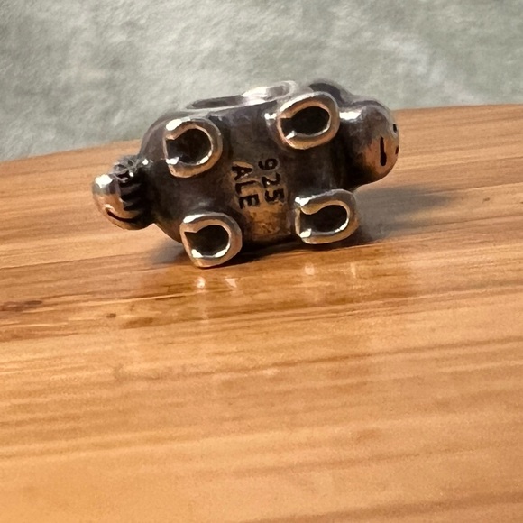 Authentic Pandora horse charm - Picture 3 of 4